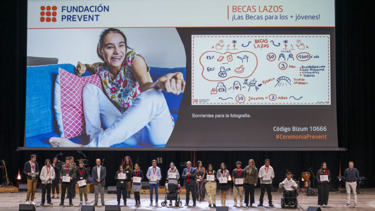 Ceremonia Becas 2025